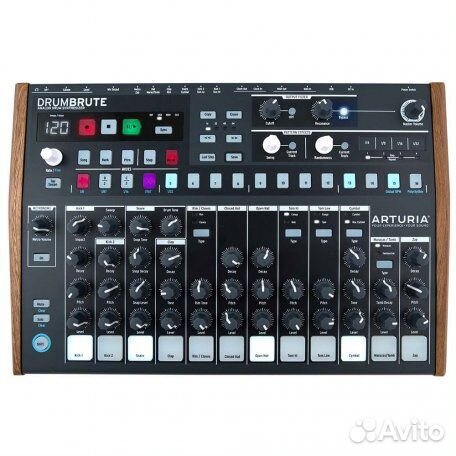 Аналоговый синтезатор ударных Arturia DrumBrute