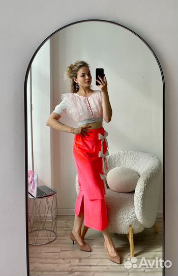 Бархатная юбка розовая миди с бантамии