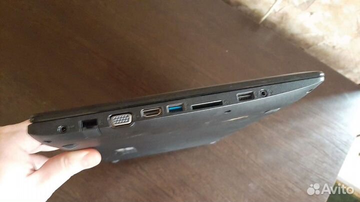 Ноутбук asus