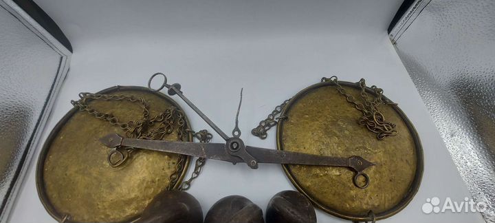 Антикварные весы плечевые 19 век комплект с гирями