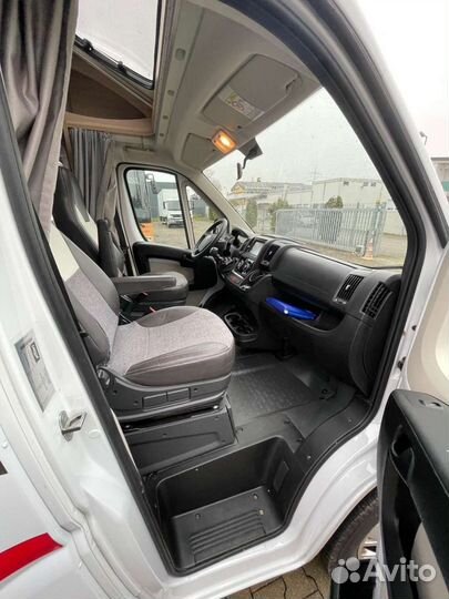 Полуинтегрированный Sunlight T69, 2019