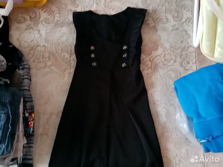 Сарафаны и пиджаки и брюки школьные