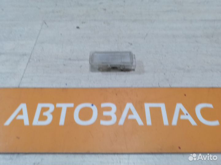 Плафон заднего номера бардачка Citroen C4