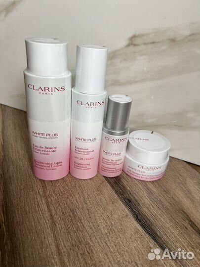 Clarins осветляющий уход оригинал