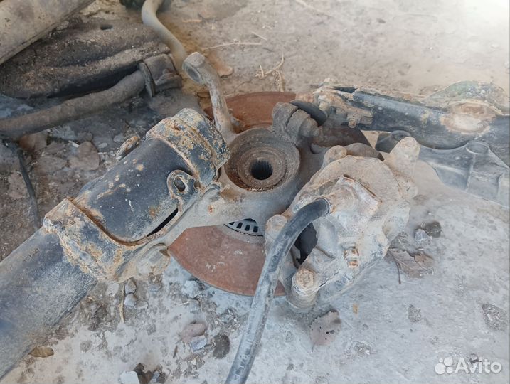 Поворотный кулак volkswagen passat b3