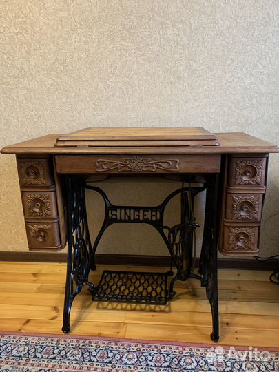 Швейная машинка зингер