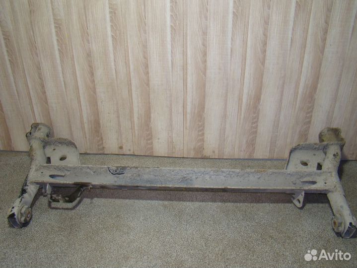 Балка задняя Renault Symbol 1