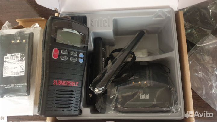 Морская радиостанция Entel HT 644