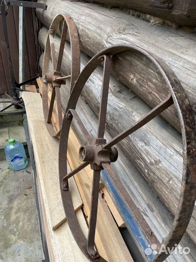 Колеса железные старые