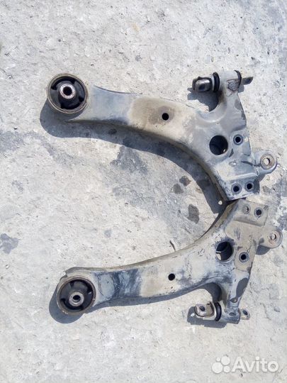 Рычаги передние Hyundai Sonata. Оригинал, Б/У