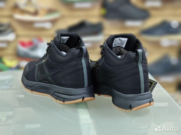 Кроссовки зимние Nike