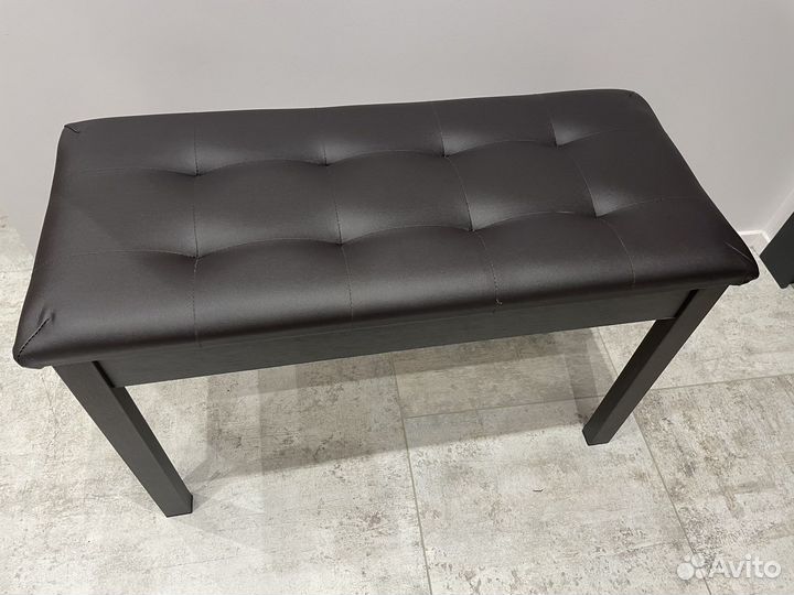 Банкетка для пианино