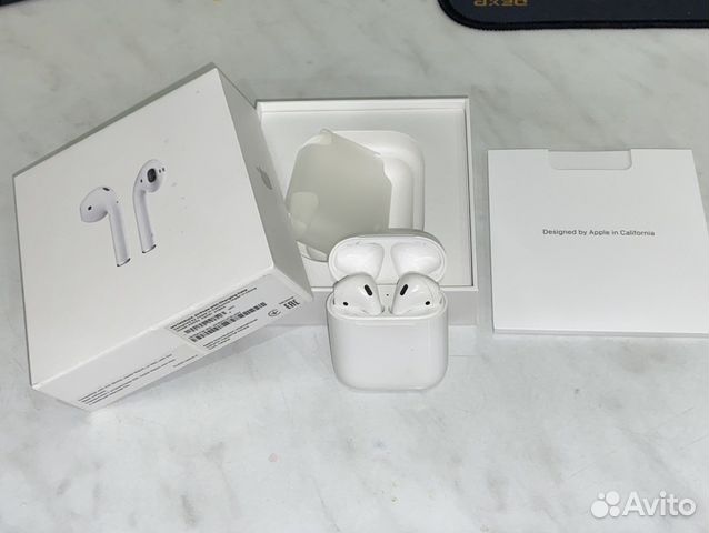 Apple airpods 2