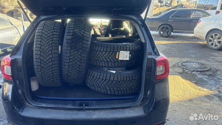 Pirelli Ice Zero 2 225/55 R18