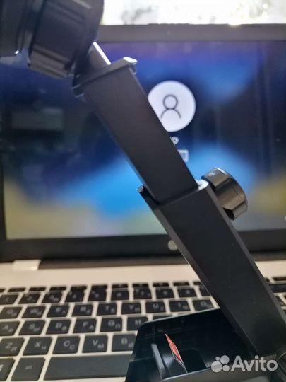 Держатель для телефона в машину