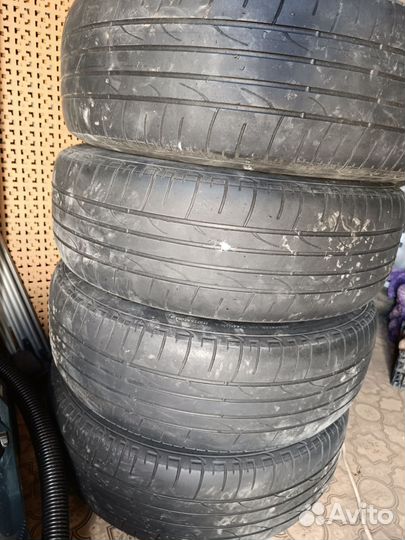 Bridgestone Desert Dueler 215/65 R16