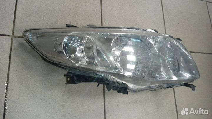 Фара правая для Toyota Corolla E15