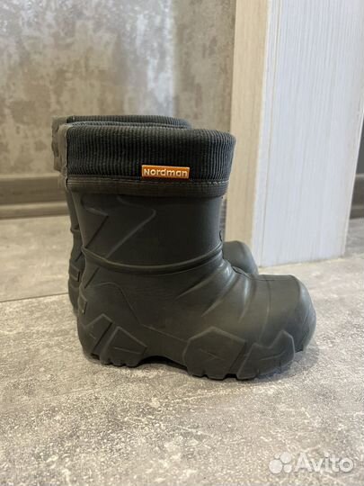 Детские резиновые сапоги