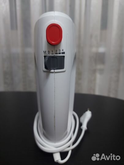 Миксер Bosch MFQ22100, 4 скорости, 2 насадки