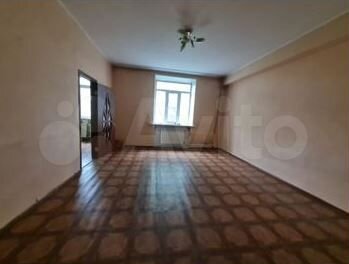 Аукцион: 4-к. квартира, 102,7 м², 4/4 эт.