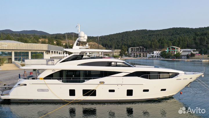 Моторная яхта Princess 30M