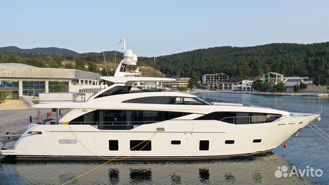 Моторная яхта Princess 30M