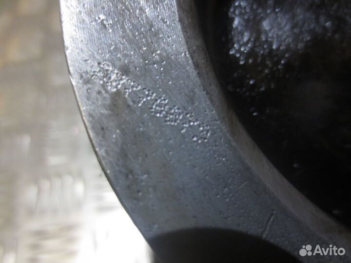 Поршень Volvo 20778879