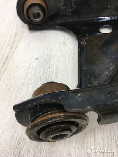 Рычаг подвески Renault logan Прав