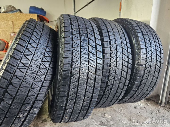 Bridgestone Blizzak DM-V3 225/65 R17 106S