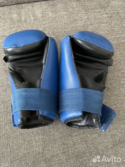 Перчатки для единоборств