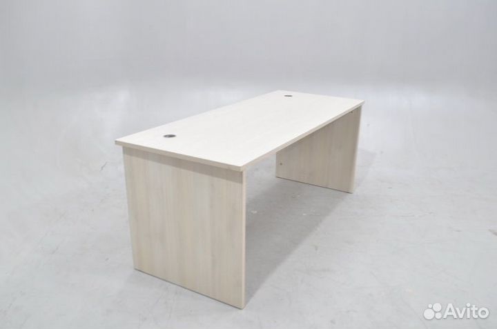 Письменный стол офисный