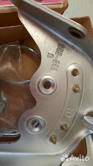 Крепления для лыж новые