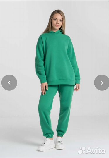 Женские спортивные костюмы