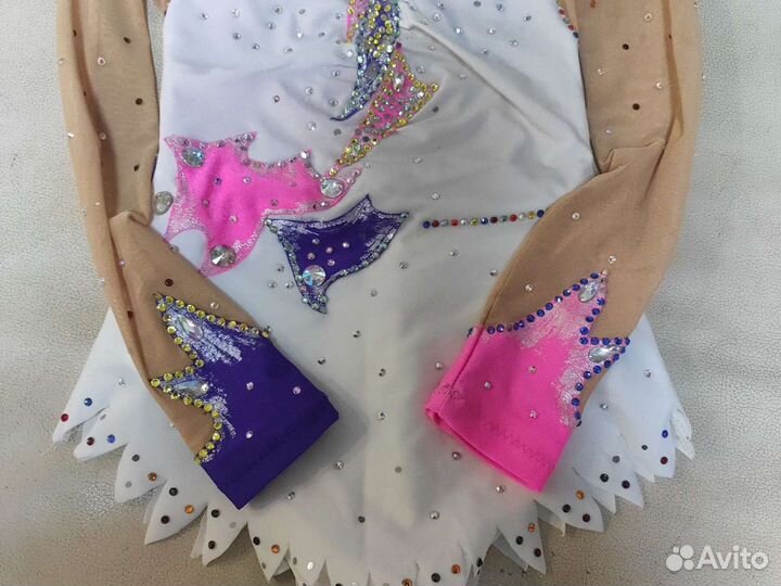 Купальник для художественной гимнастики или костюм