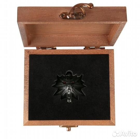 Медальон The Witcher 3 с подстветкой