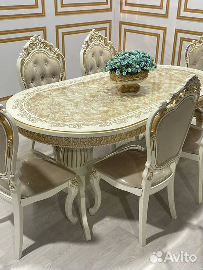 Столы и стулья