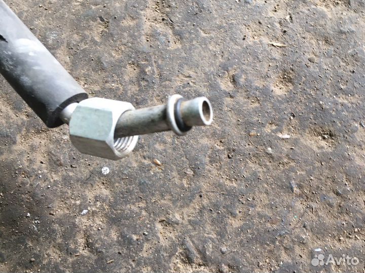 Mitsubishi lancer 9 Трубка