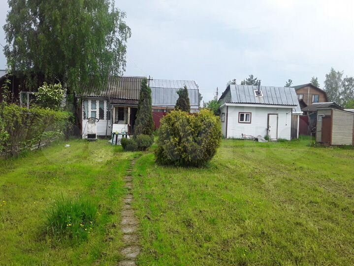 Дача 18 м² на участке 6 га