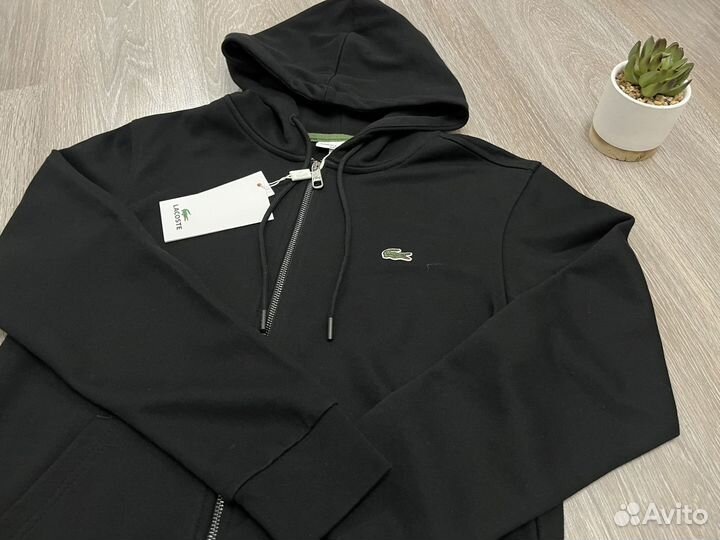 Спортивный костюм Lacoste