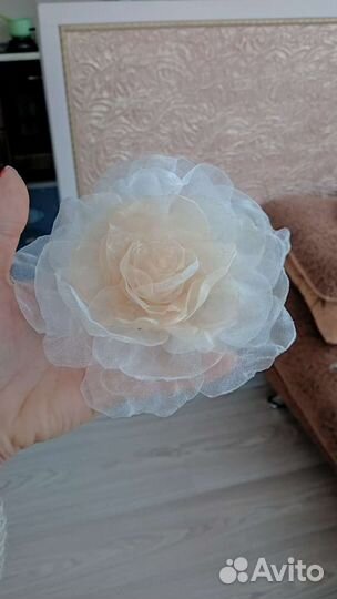 Брошь из ткани