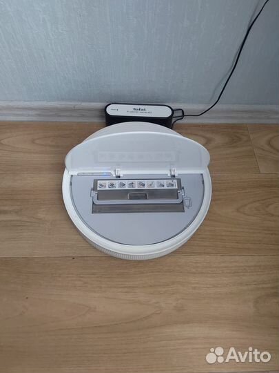 Робот пылесос tefal