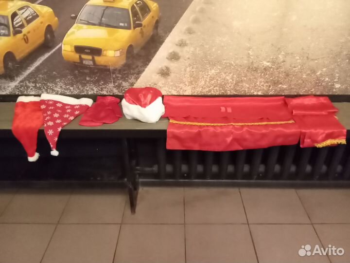 Халат деда мороза, борода, шапки