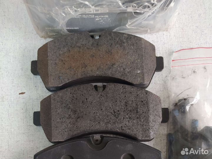 Колодки тормозные передние VW Crafter MB Sprinter