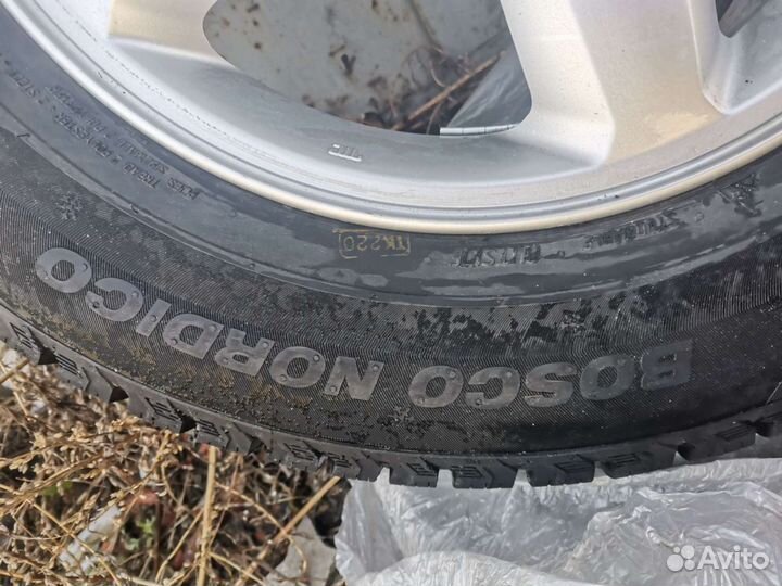 Viatti Bosco Nordico V-523 235/65 R17 104T