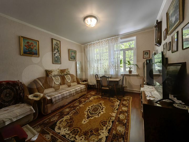 2-к. квартира, 54,3 м², 1/2 эт.