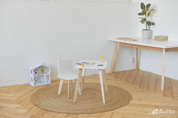 Детский растущий стул и стол