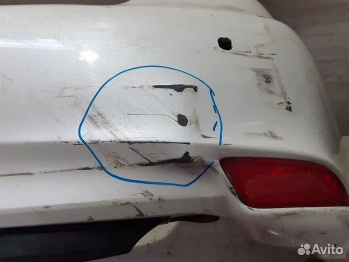 Бампер задний Toyota