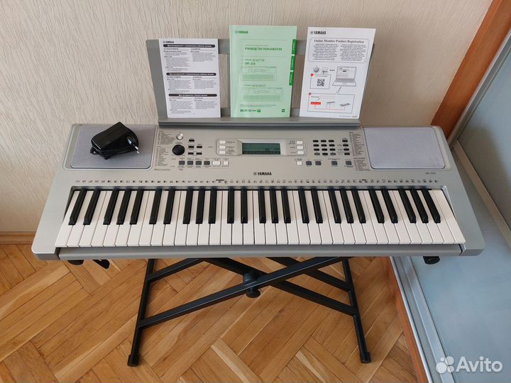 Синтезатор Yamaha YPT-370 серебристый