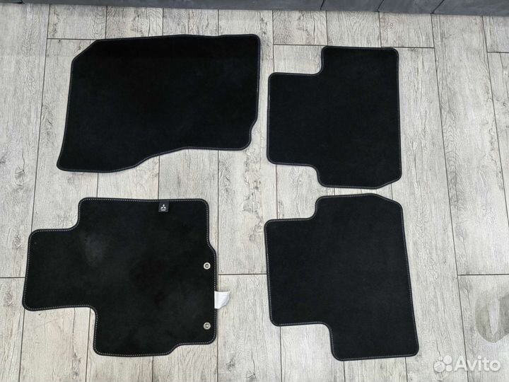 Ворсовые коврики Mitsubishi outlander 3