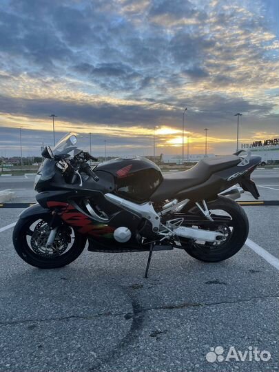 Honda CBR 600 F4